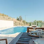 Casa Da Serra - Moradia T2 Feriehus Montes Novos