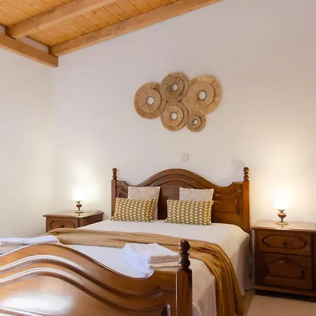 Casa Da Serra - Moradia T2 בית נופש Montes Novos